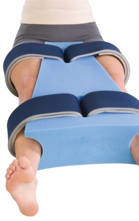 Hip Abduction Pillow DonJoy® One Size Fits Most Hook and Loop Strap Closure Hip